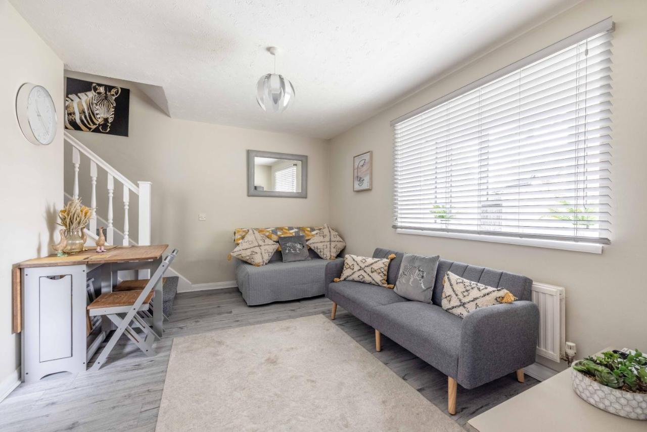 Windsor Burnham Ascot Haven Sleeps 4 Villa Слау Екстериор снимка